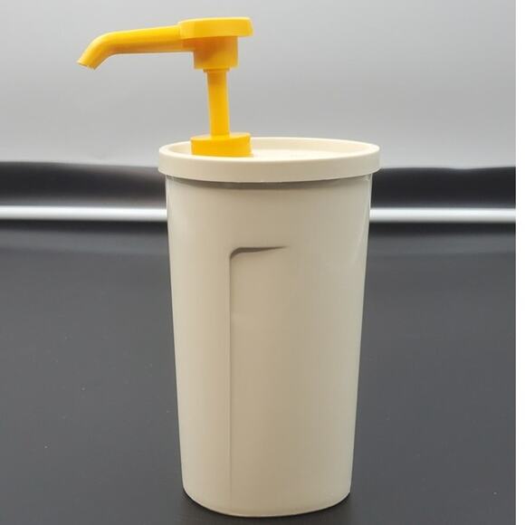 Vintage 70s Tupperware Mustard or Condiment Dispenser 1553, 640 Yellow Pump EUC - Picture 1 of 6